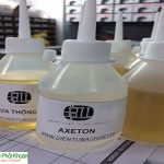 Dùng nước tẩy keo chuyên dụng xử lý keo 502 dính vào tay