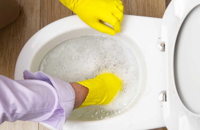 Nước thông bồn cầu tốt nhất và hiệu quả nhất 5 Ưu, nhược điểm của nước thông cống.
