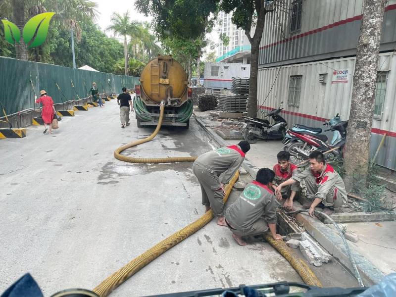 Hút bể phốt tại Làng Canh Hoạch chỉ từ 50k 13 Hút Bể Phốt Khoán cam kết bảo hành dịch vụ cho bạn.