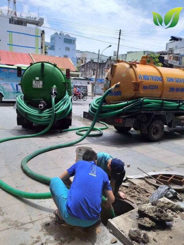 Dịch vụ hút bể phốt tại Làng "xứ mây" Phú Vinh - Bảo hành 5 năm | Giá rẻ nhất 10 Dấu hiệu nhận biết bể phốt nhà bạn đang bị đầy.
