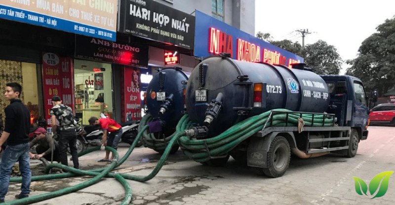Sau khi hút bể phốt, bạn sẽ phải đối mặt với vấn đề xử lý lượng bùn đất và nước thải.