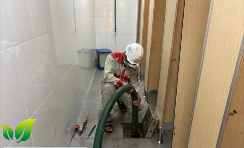 Mách bạn dịch vụ hút bể phốt giá rẻ tại làng Thụy Khuê 10 Quy trình 6 bước hút bể phốt giá rẻ tại làng Thụy Khuê.