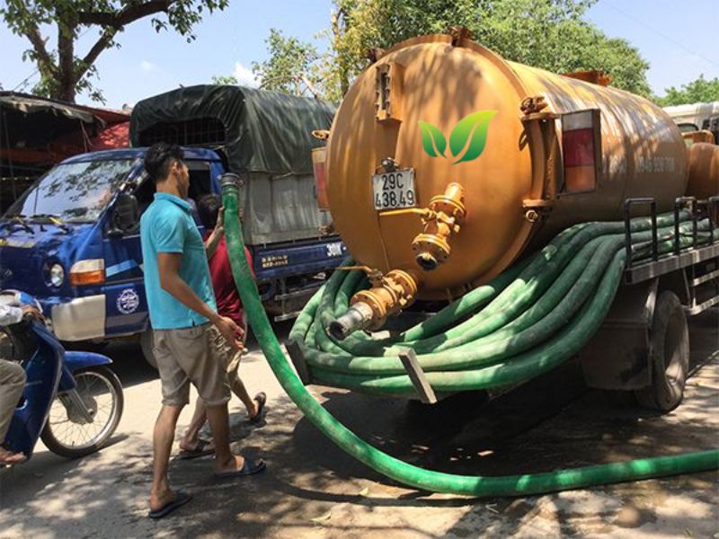 Mách bạn dịch vụ hút bể phốt giá rẻ tại làng Thụy Khuê 11 Khoán tự hào sở hữu đội ngũ kỹ thuật viên giàu kinh nghiệm.